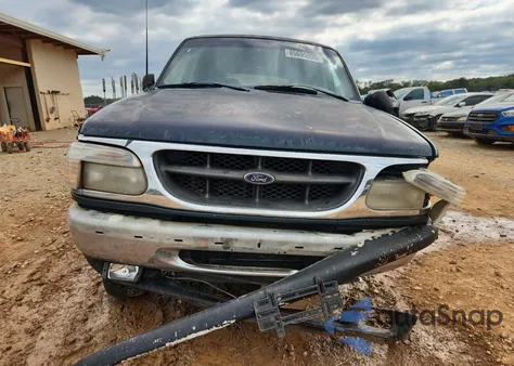 1996 Ford Explorer z USA, uszkodzony, nr VIN 1FMDU32P6TZA50186